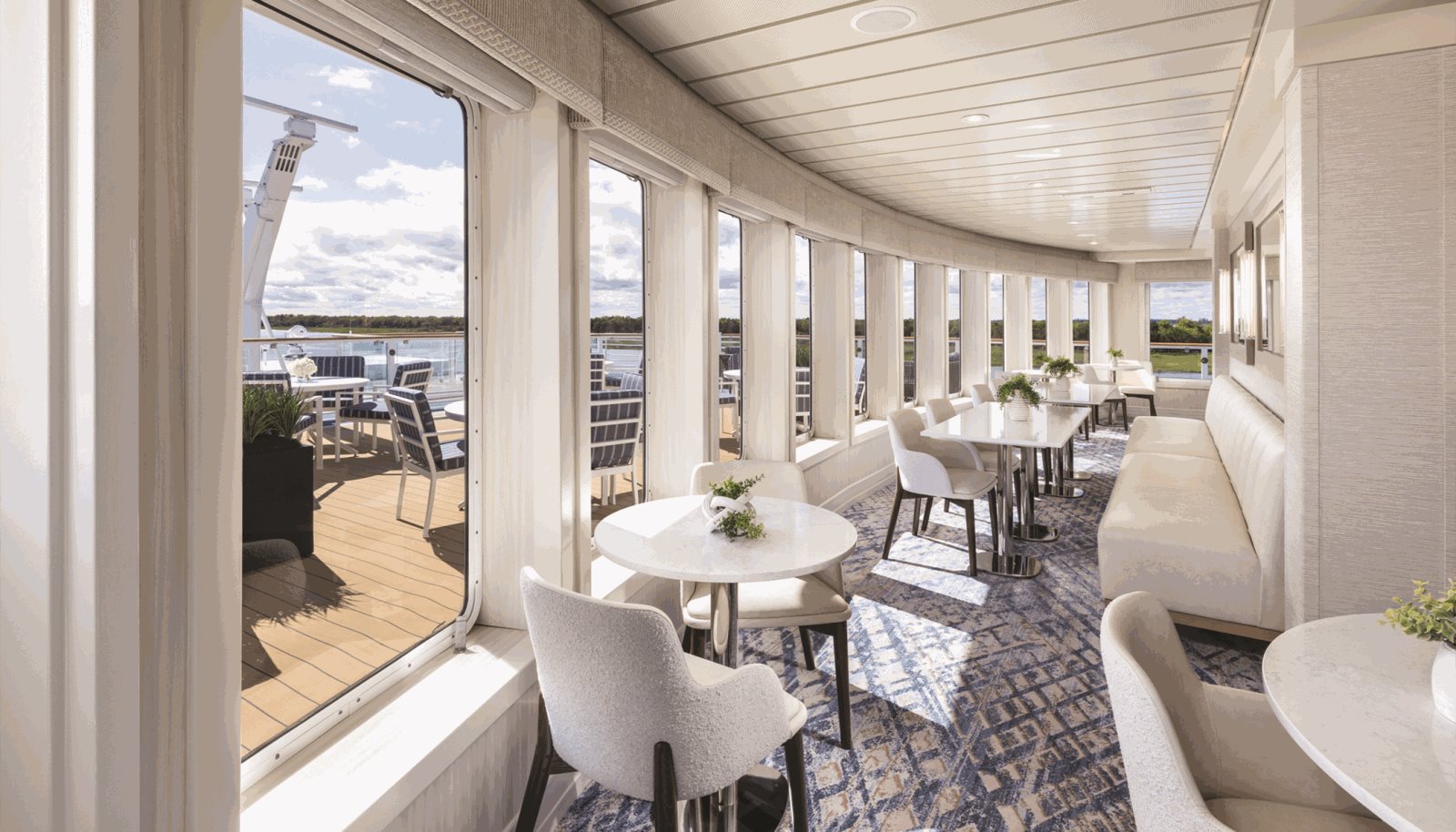 Sky Lounge