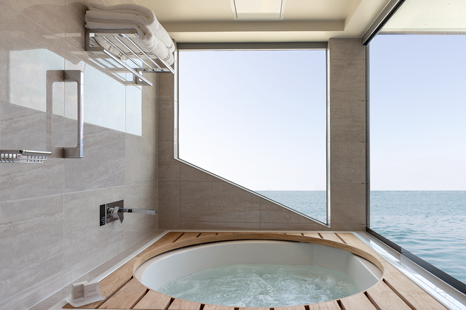 Silver Suite