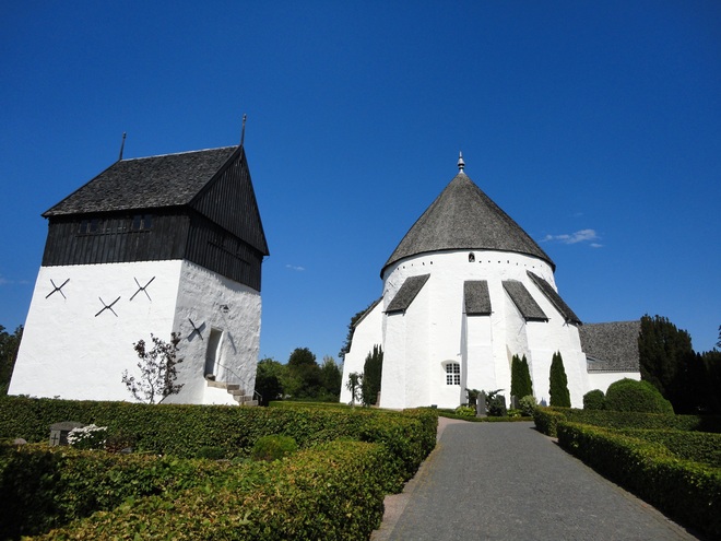 Iconic Capitals & Towns of the Baltic