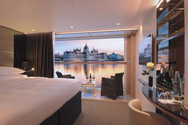 Deluxe Balcony Suite