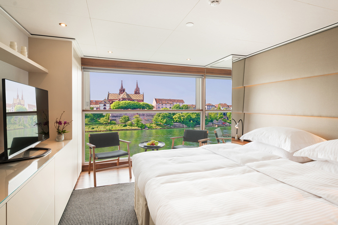 Emerald Panorama Balcony Suite