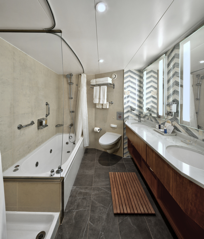 Neptune Spa Suite