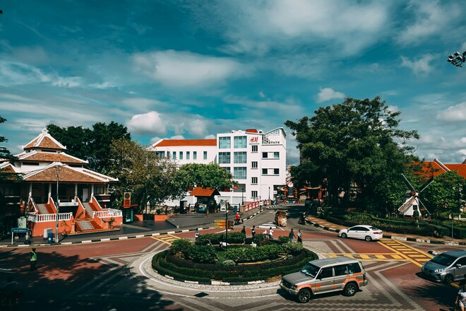 Island Horizons: Singapore to Phuket