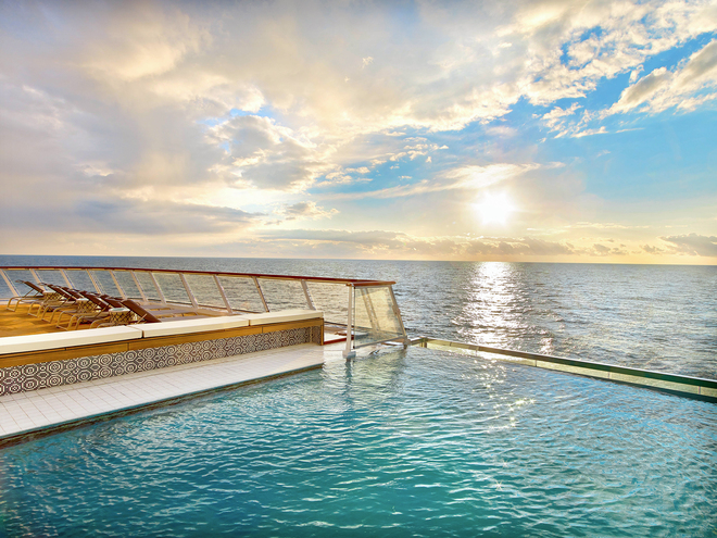 Infinity Pool