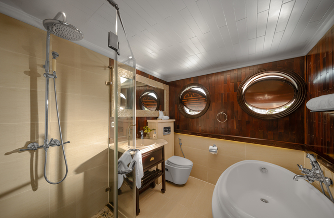 Au Co Suite