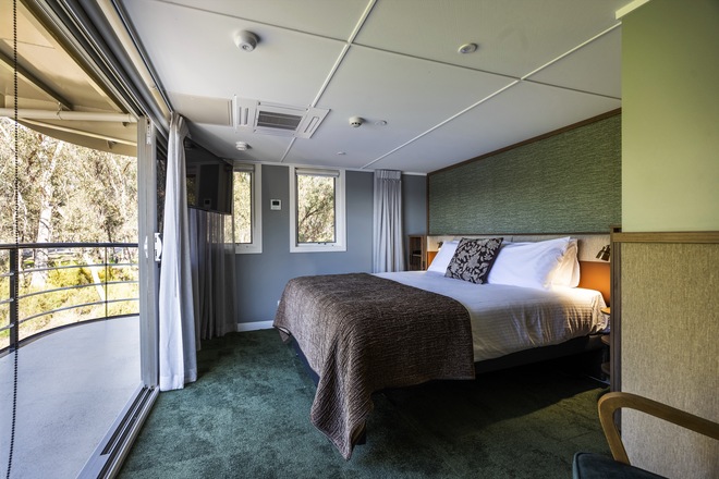 Queen Owner's Suite