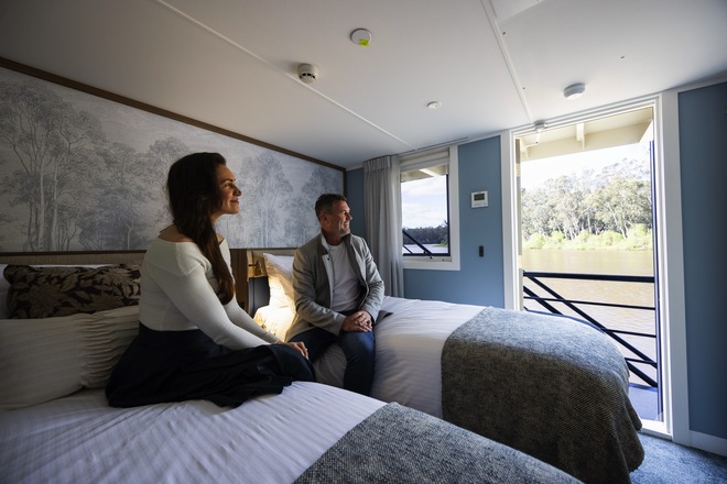 Queen Cabin