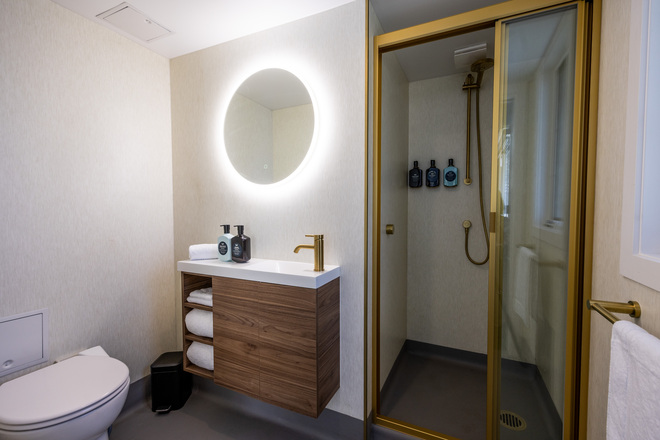 Queen Owner's Suite