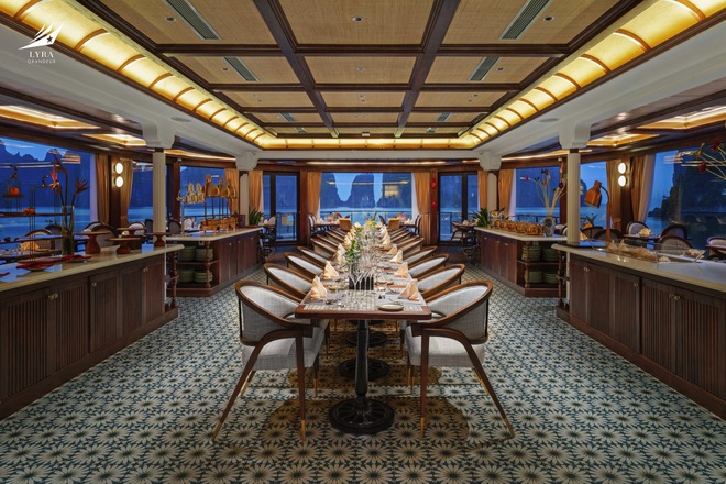 Harmony of the Sea Restaurant
