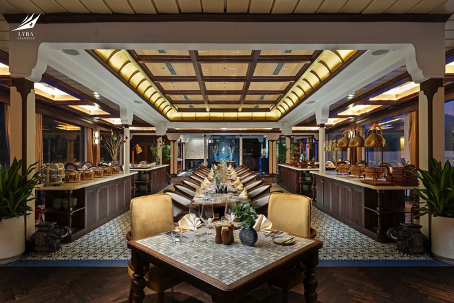 Harmony of the Sea Restaurant